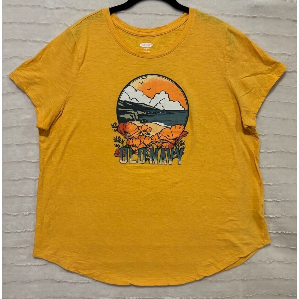 Old Navy Desert Hawaiian Coast Tee, Shirt, Blouse, XL, Women’s Clothing, Yellow